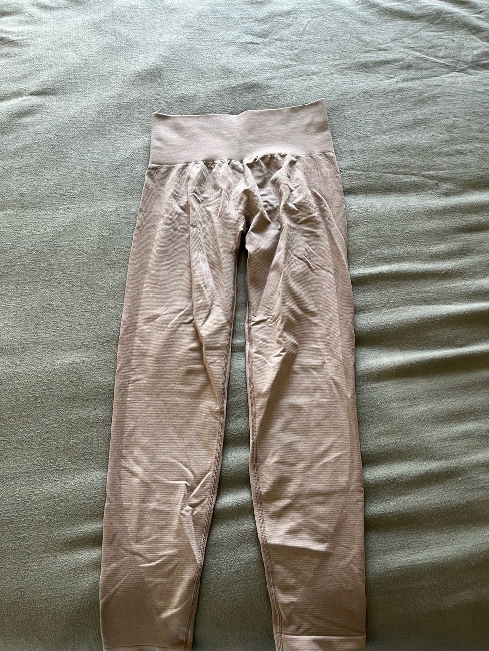 NVGTN Seamless High-Waist Leggings in Light Taupe